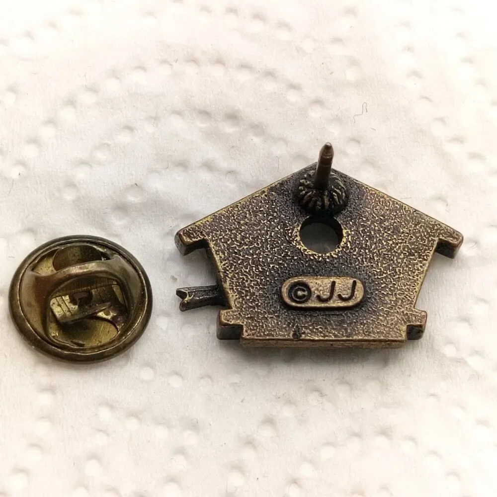 Brooch Vintage JJ Jonette Jewelry Birdhouse Bird Pin Brass Tone